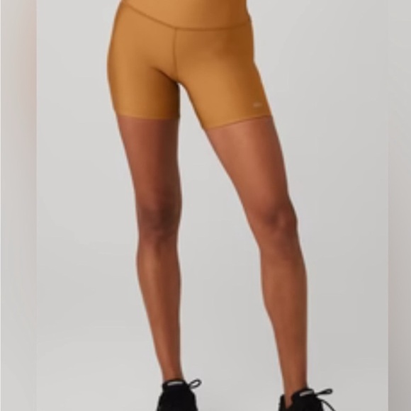 ALO Yoga Women's Brown Bike Shorts - Picture 2 of 6
